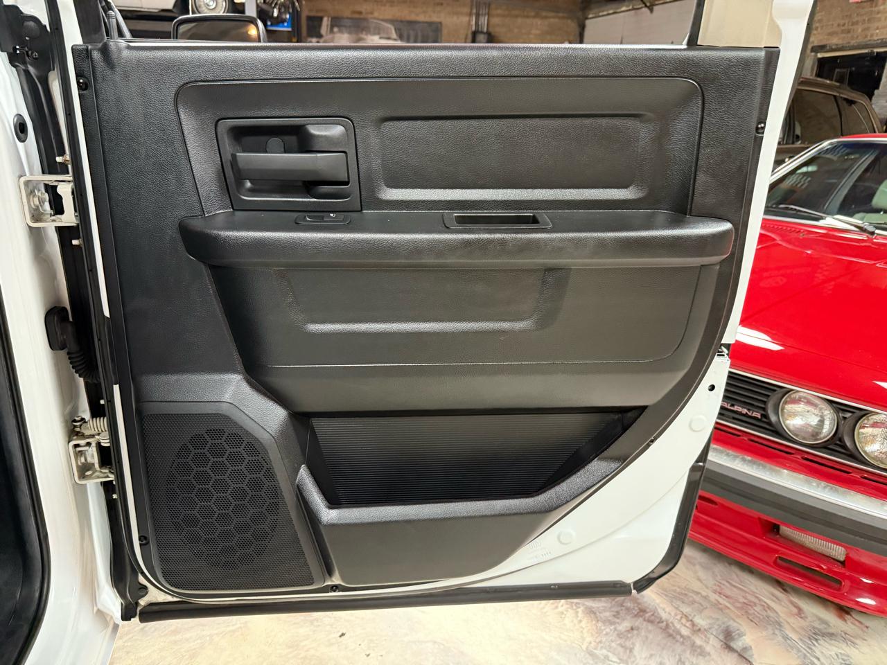 2014 RAM 1500 - Image 33