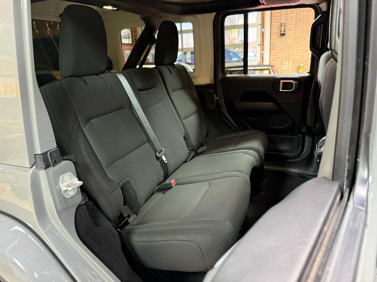 2020 JEEP WRANGLER - Image 28