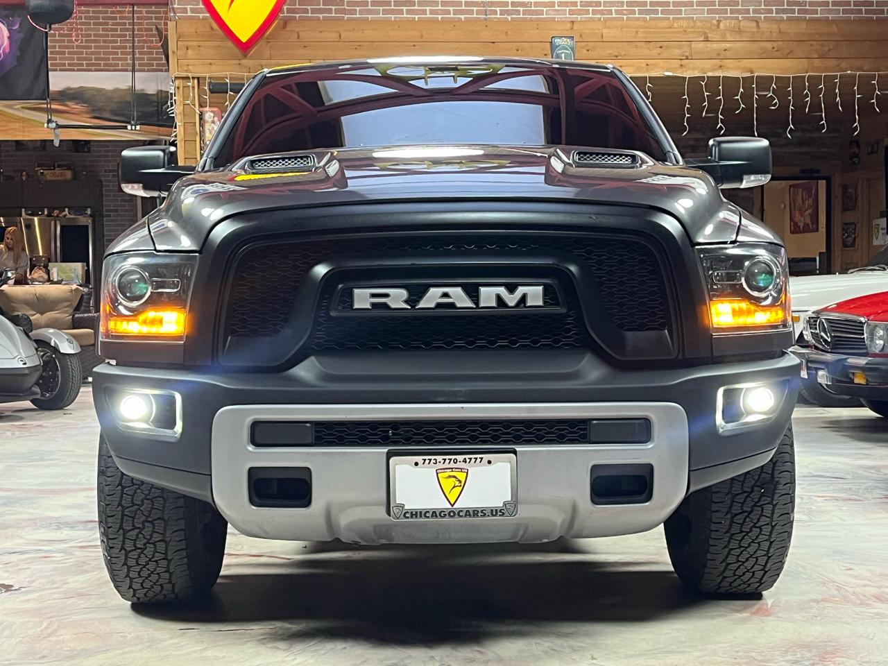 2016 RAM 1500 - Image 8