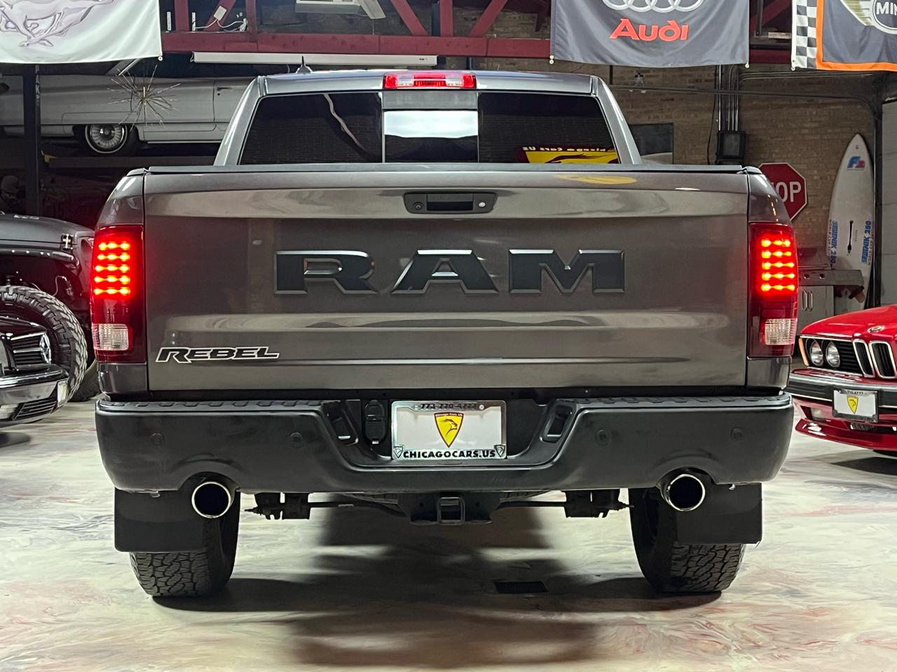 2016 RAM 1500 - Image 9