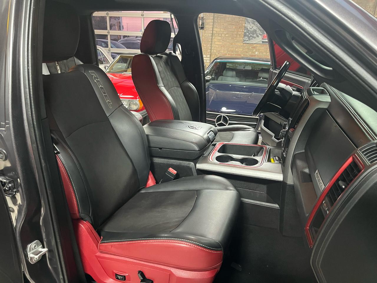 2016 RAM 1500 - Image 28