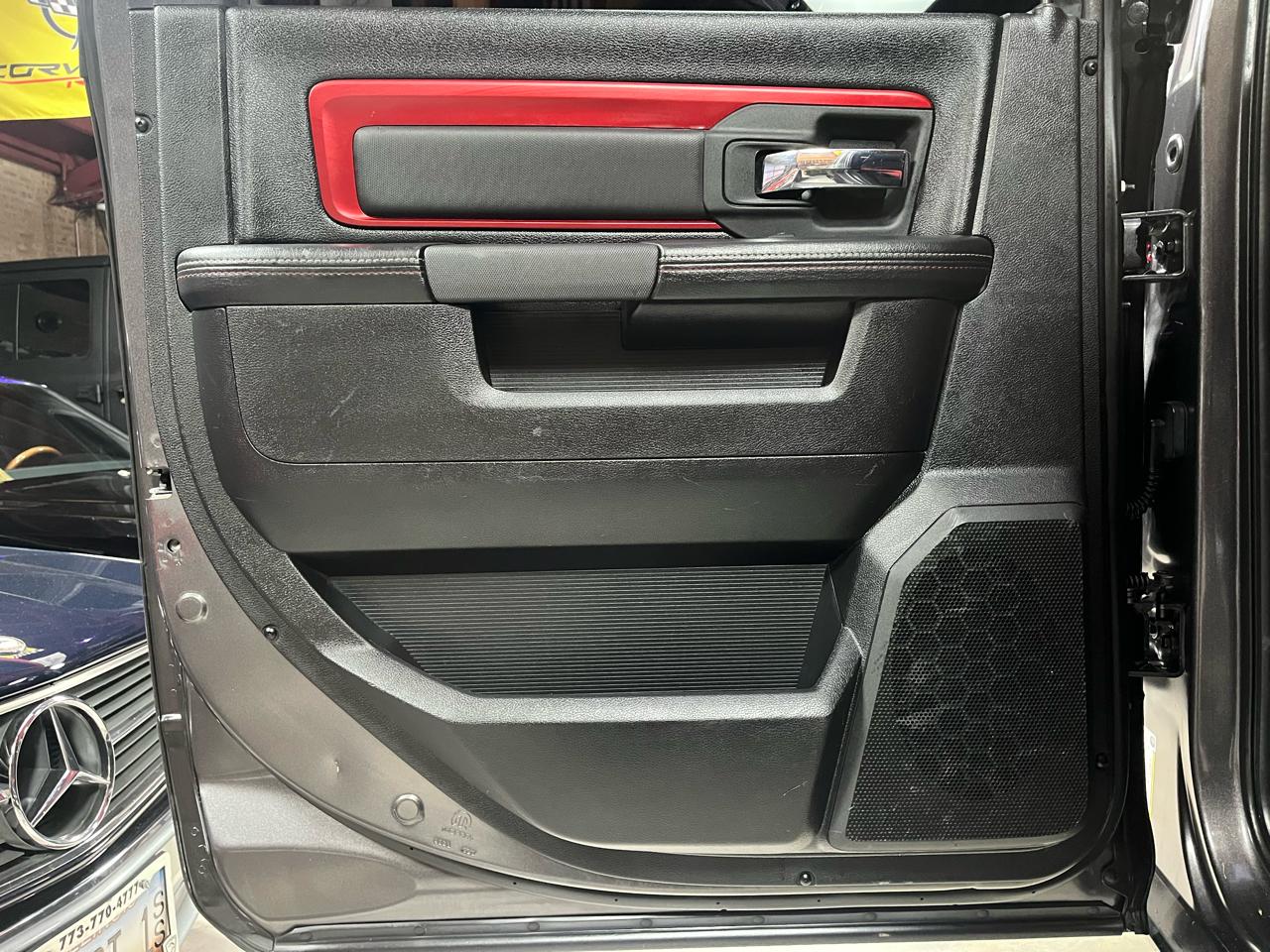 2016 RAM 1500 - Image 32