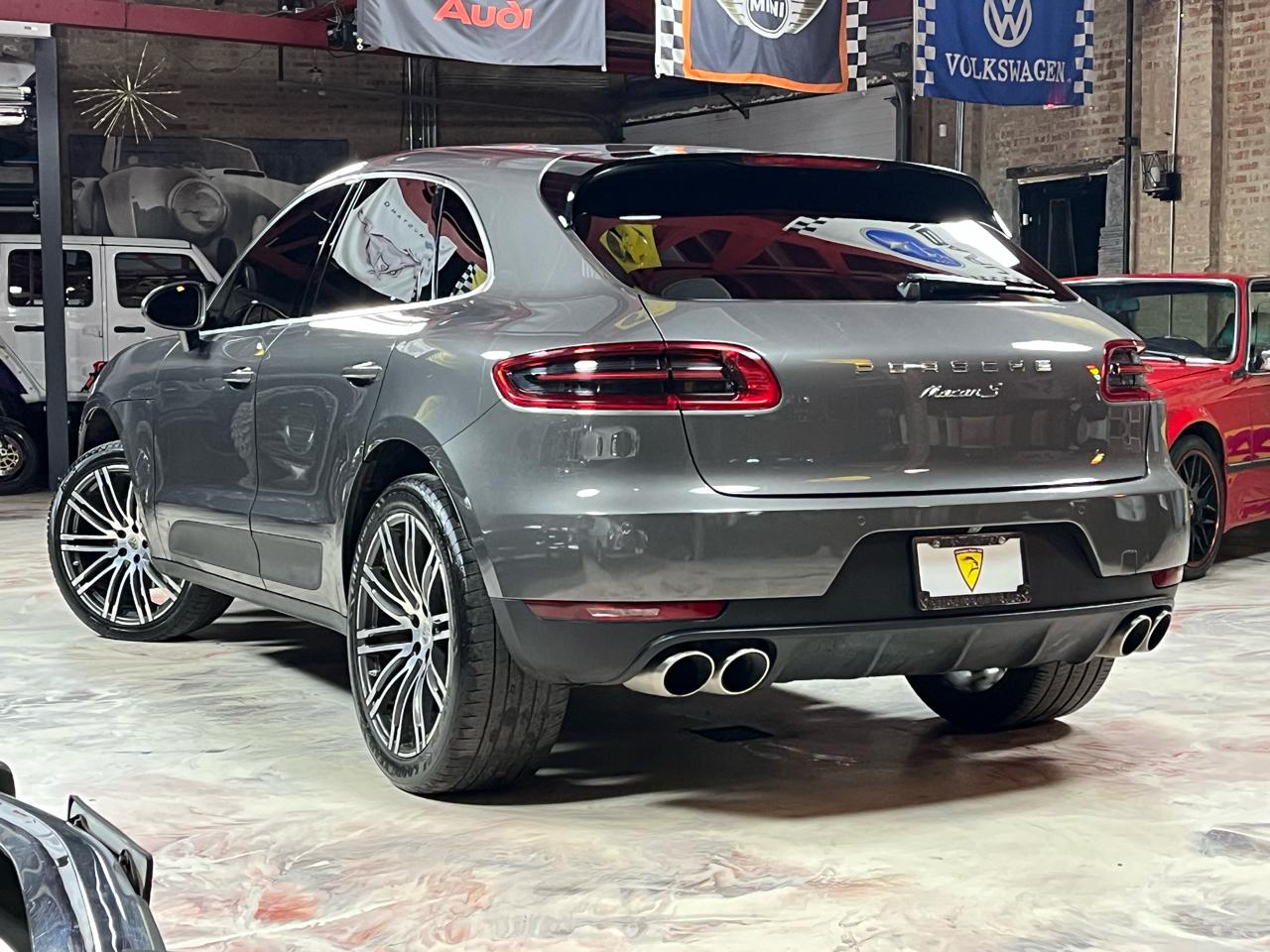 2016 PORSCHE MACAN - Image 7