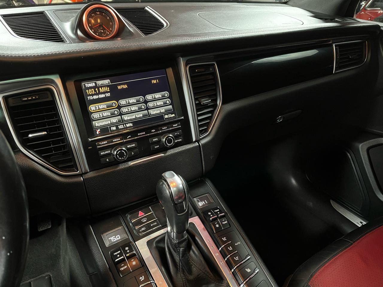 2016 PORSCHE MACAN - Image 22