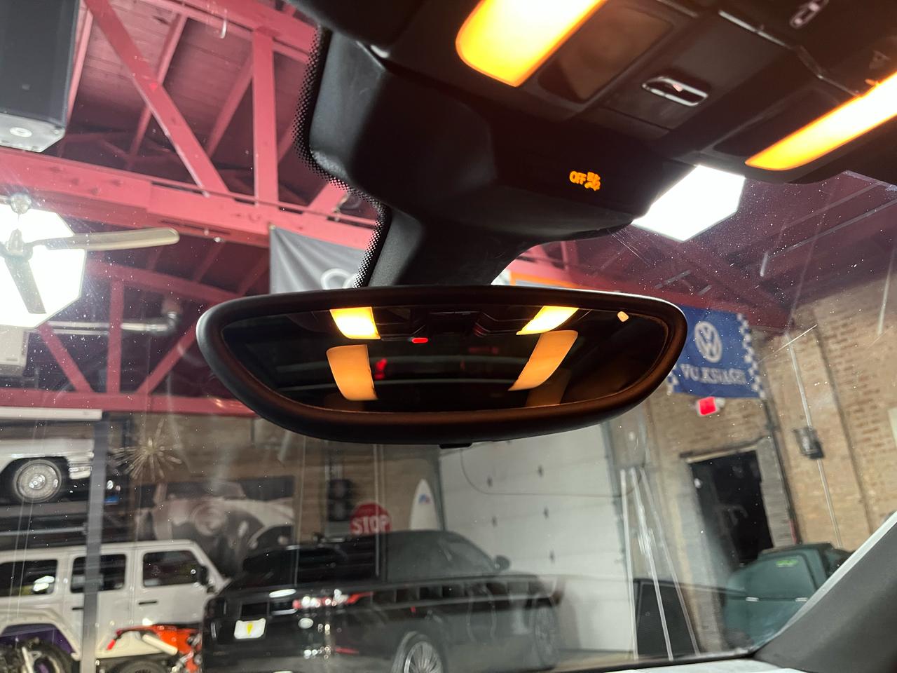 2016 PORSCHE MACAN - Image 28