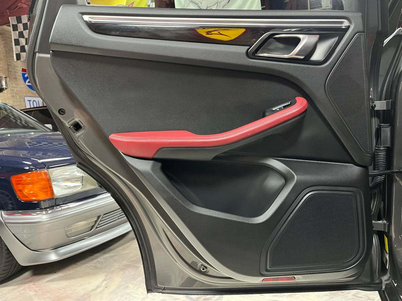 2016 PORSCHE MACAN - Image 37