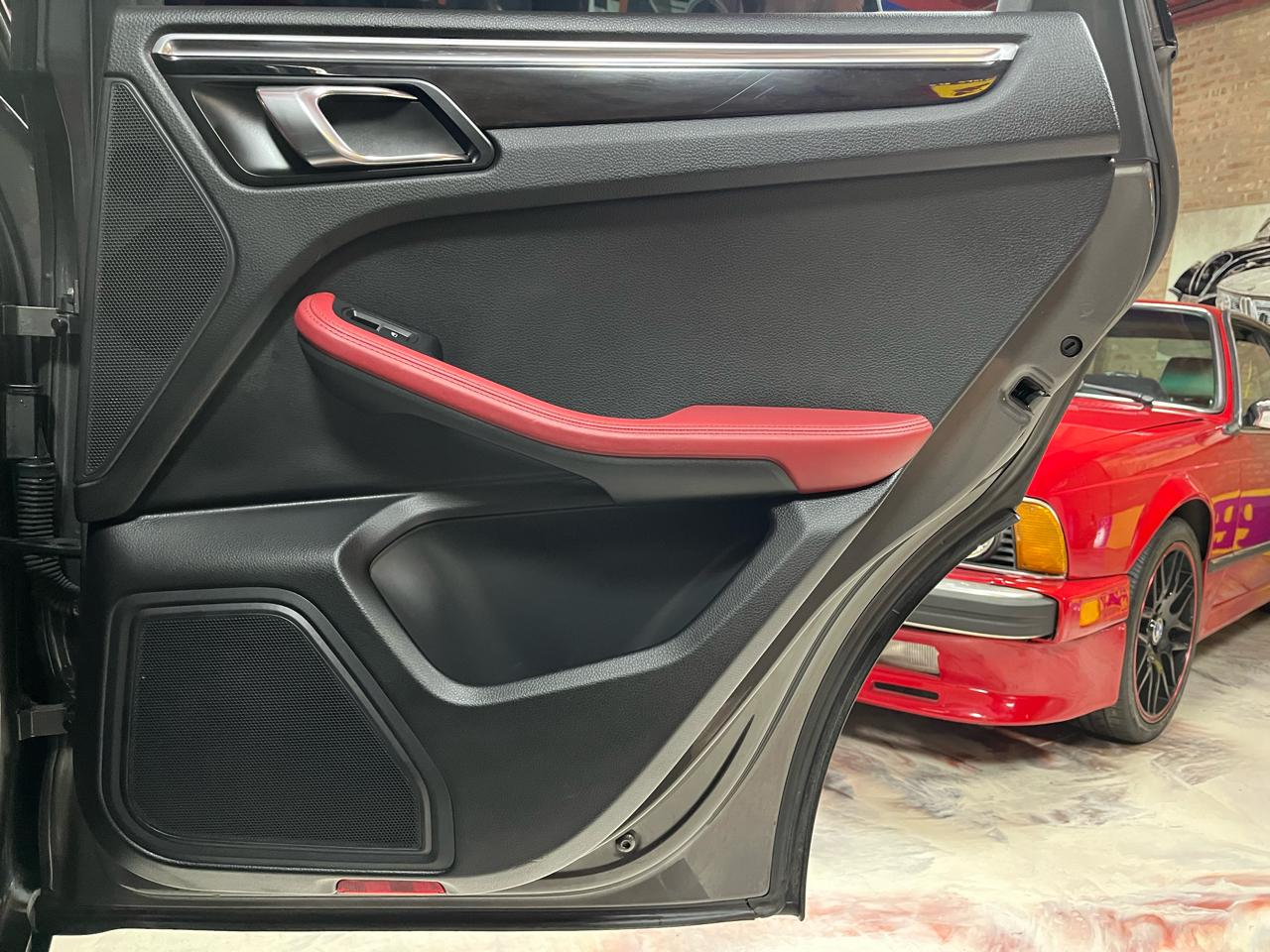 2016 PORSCHE MACAN - Image 38