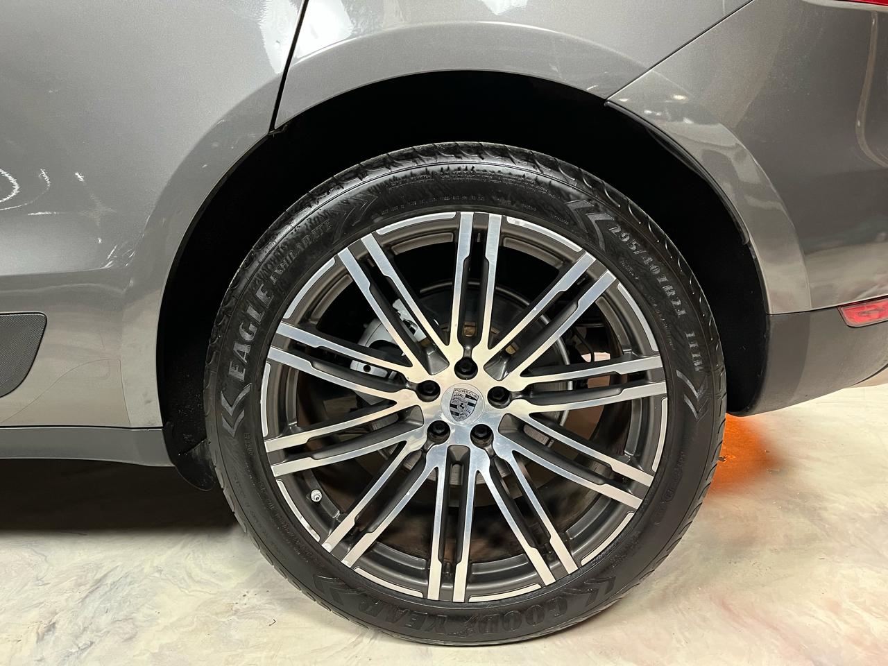 2016 PORSCHE MACAN - Image 43