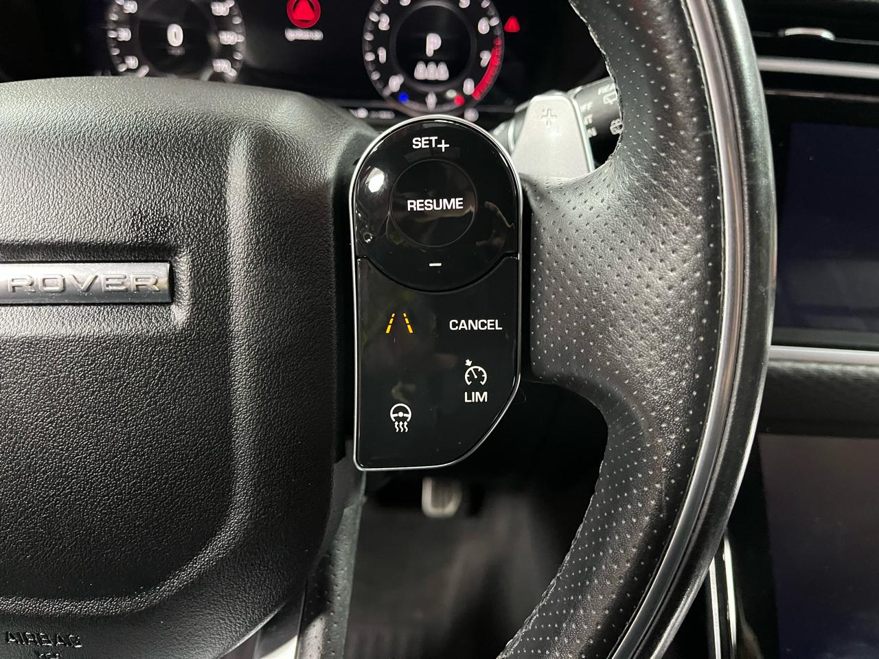 2020 LAND ROVER RANGE ROVER VELAR - Image 17