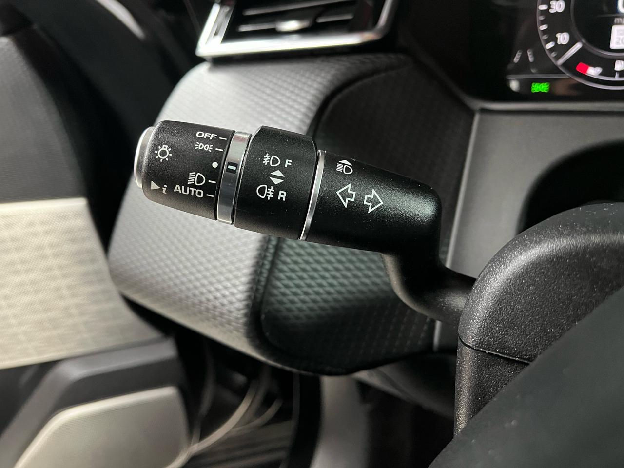 2020 LAND ROVER RANGE ROVER VELAR - Image 21