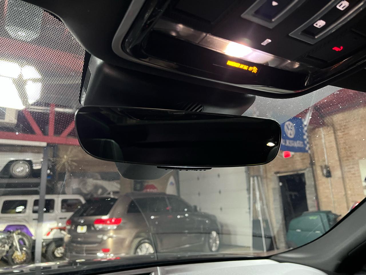 2020 LAND ROVER RANGE ROVER VELAR - Image 28