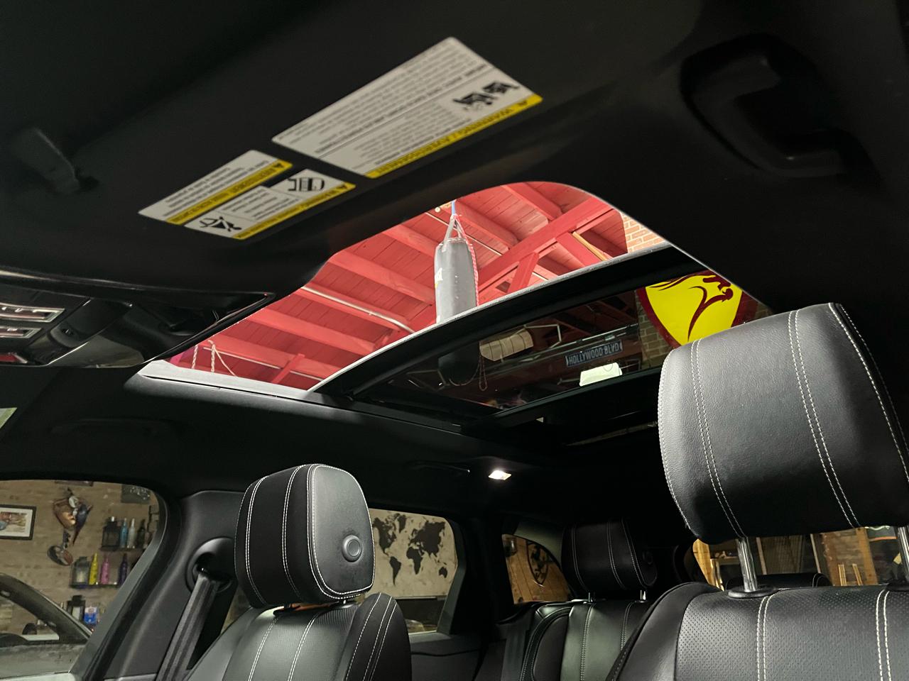 2020 LAND ROVER RANGE ROVER VELAR - Image 31