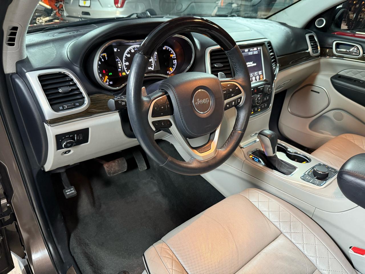 2018 JEEP GRAND CHEROKEE - Image 11