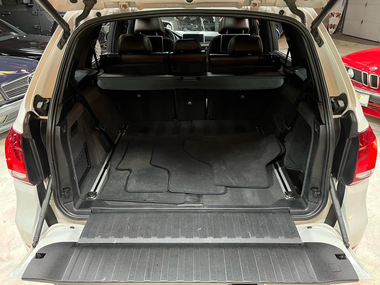 2014 BMW X5 - Image 40