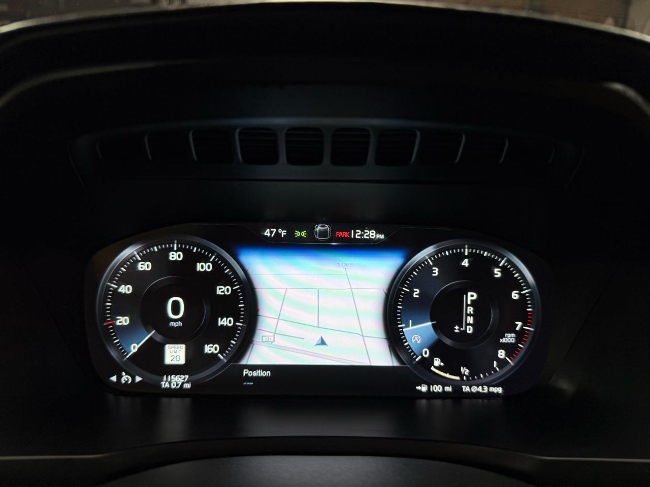 2016 VOLVO XC90 - Image 16