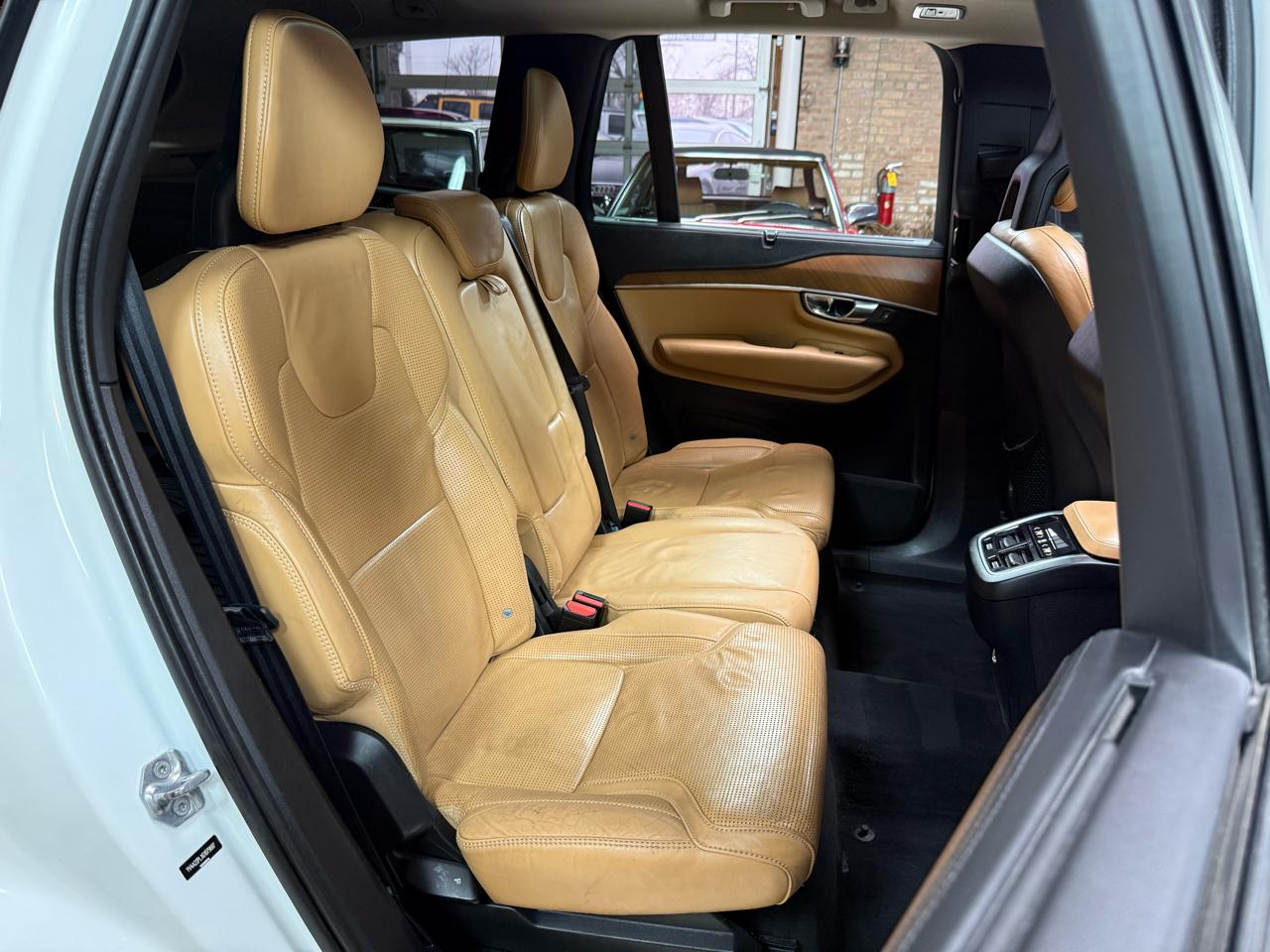 2016 VOLVO XC90 - Image 31