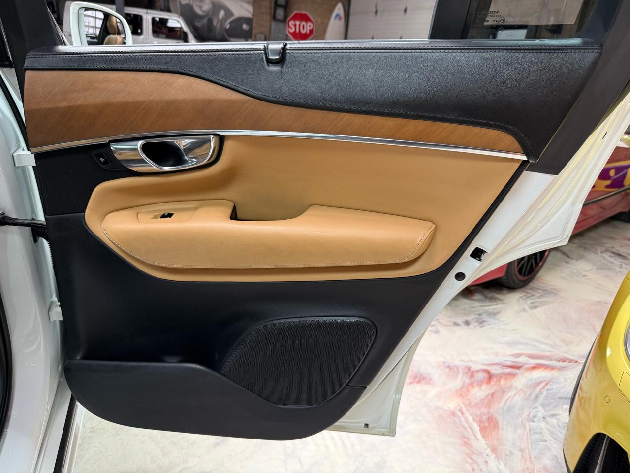 2016 VOLVO XC90 - Image 37