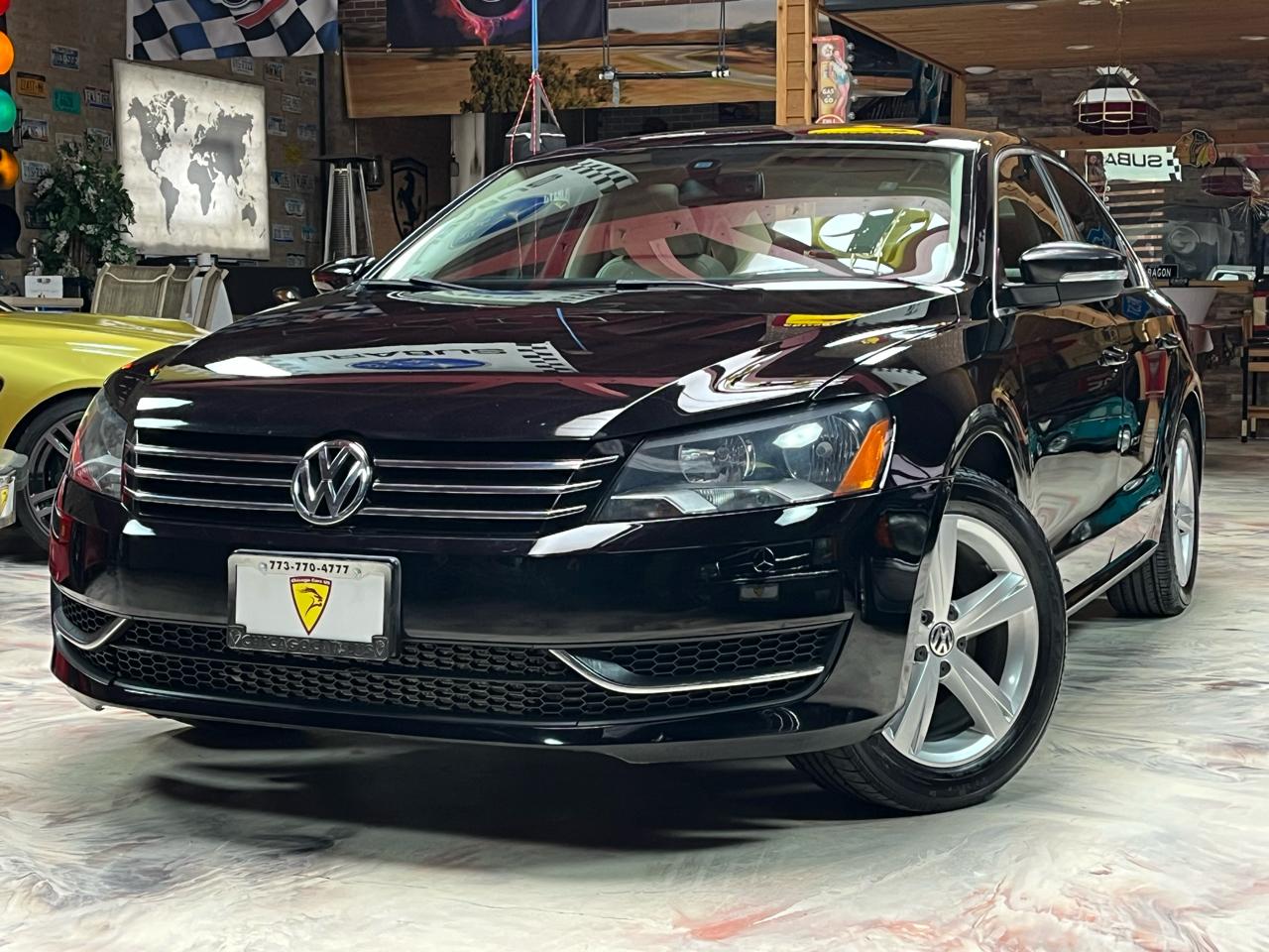 2012 VOLKSWAGEN PASSAT - Image 1