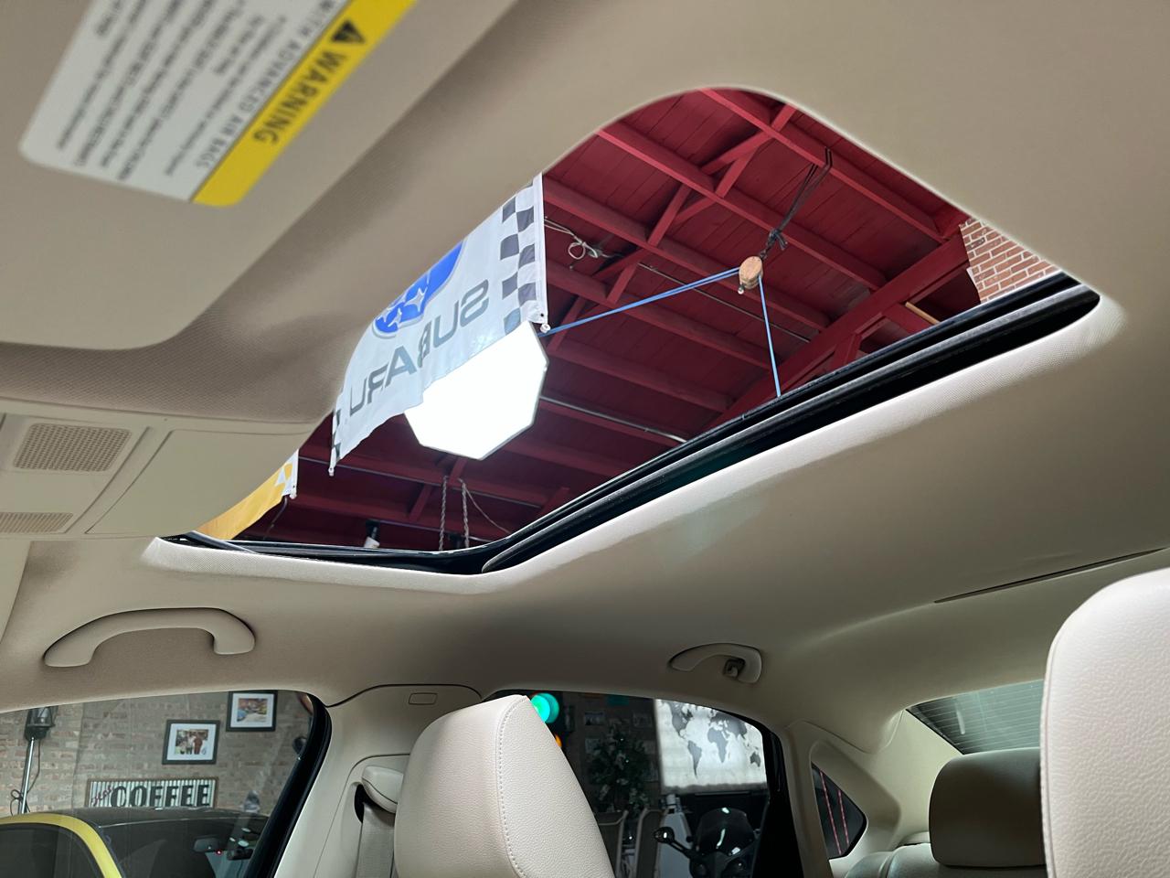 2012 VOLKSWAGEN PASSAT - Image 30