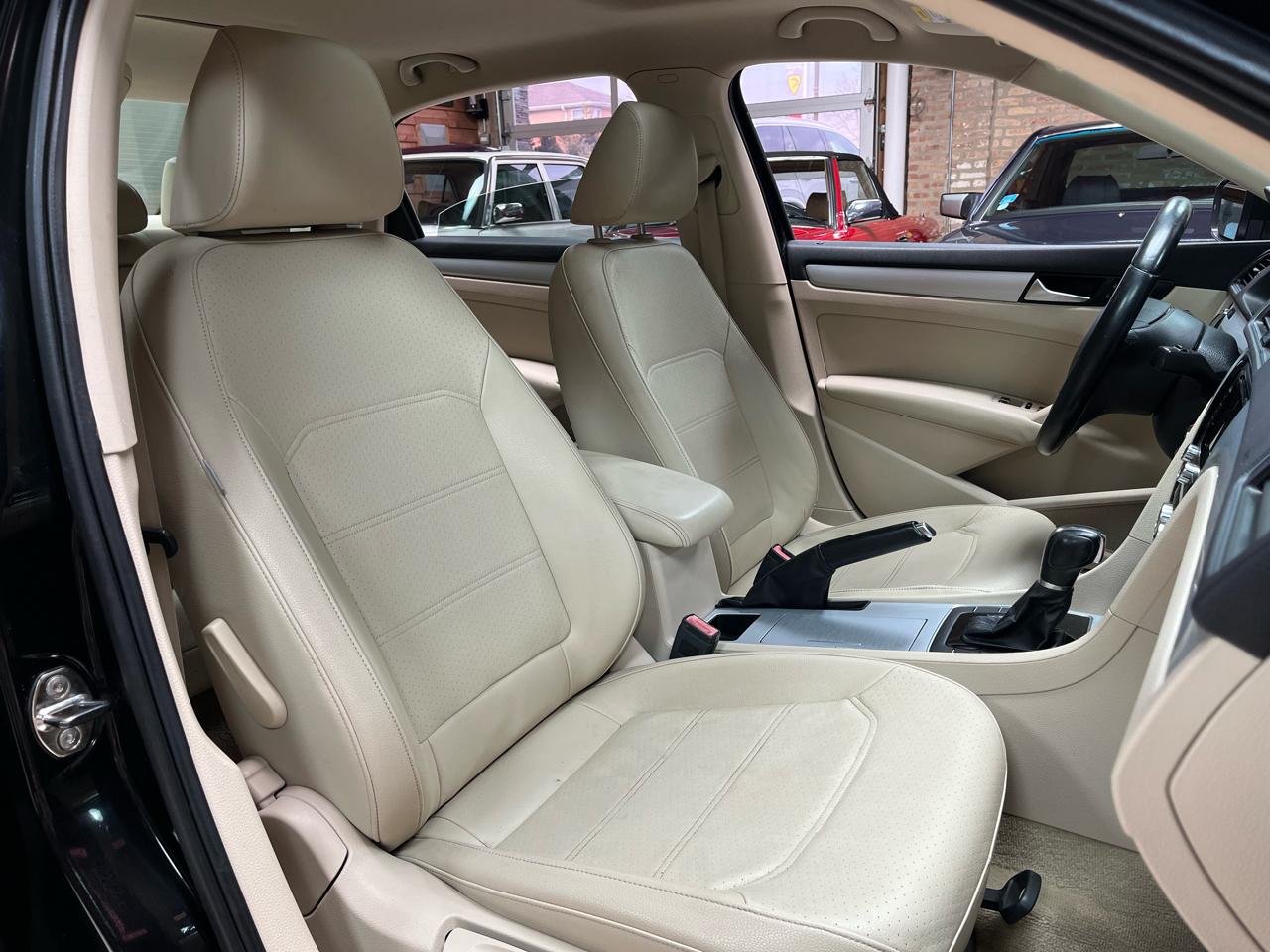 2012 VOLKSWAGEN PASSAT - Image 32