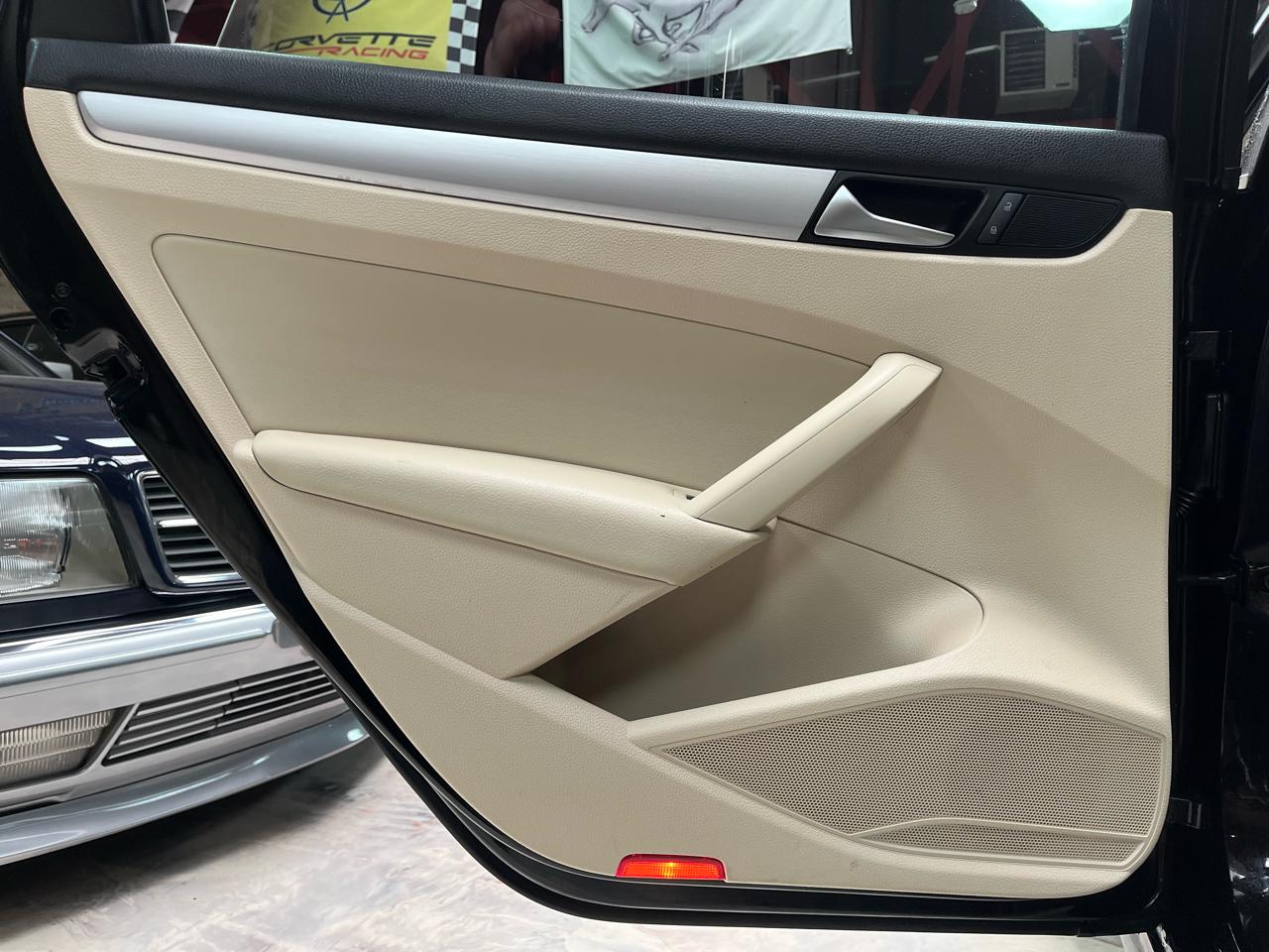 2012 VOLKSWAGEN PASSAT - Image 36