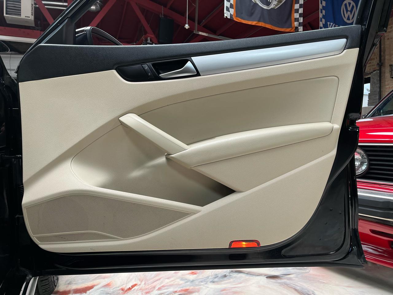 2012 VOLKSWAGEN PASSAT - Image 38