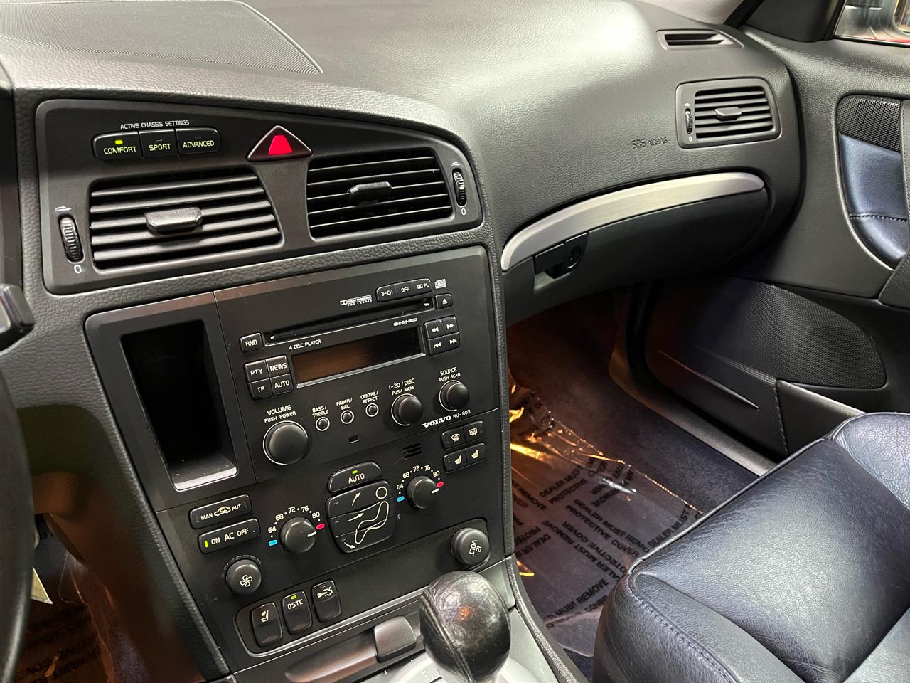 2004 VOLVO S60 - Image 21