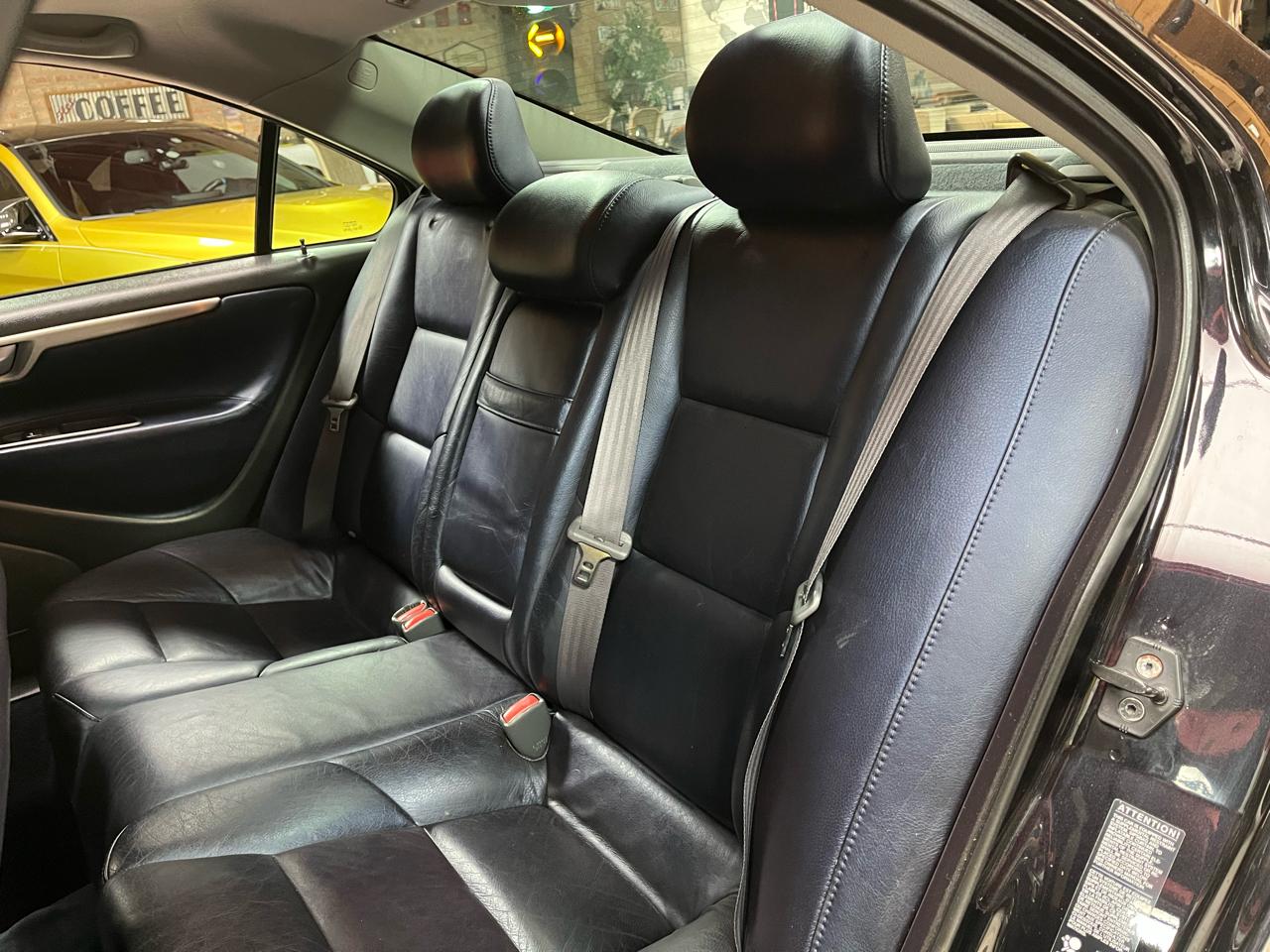 2004 VOLVO S60 - Image 32