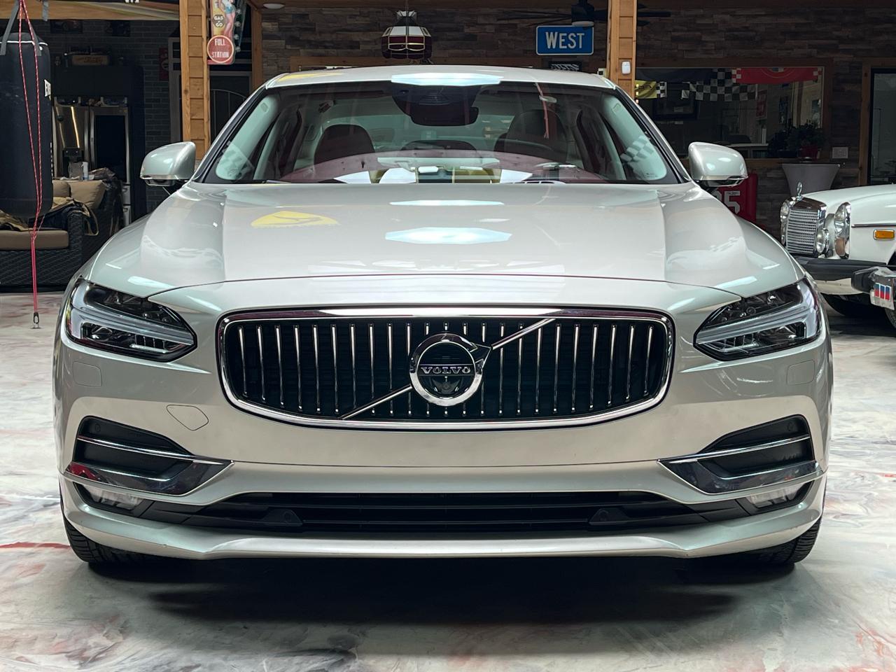 2017 VOLVO S90 - Image 2