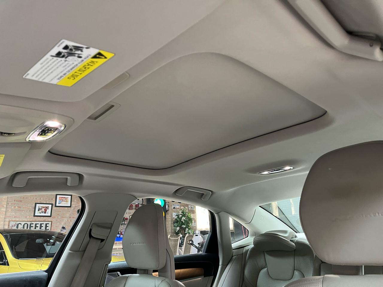 2017 VOLVO S90 - Image 29