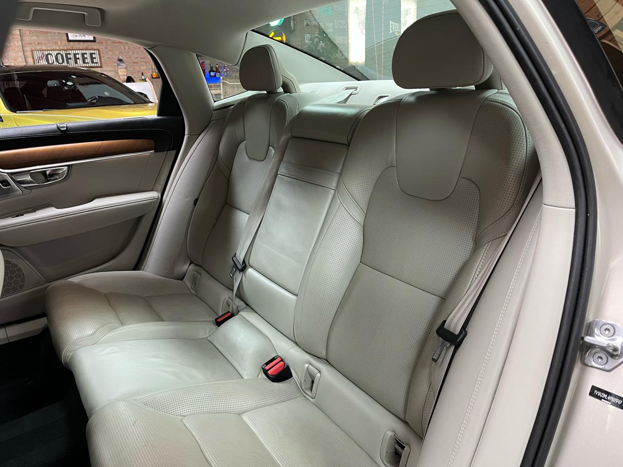 2017 VOLVO S90 - Image 34