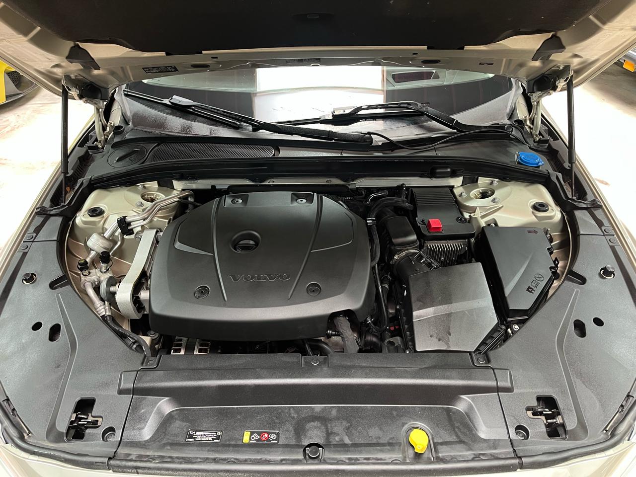 2017 VOLVO S90 - Image 41