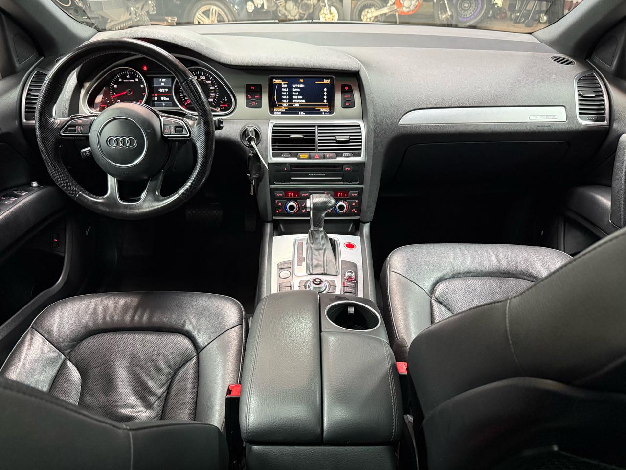 2015 AUDI Q7 - Image 12