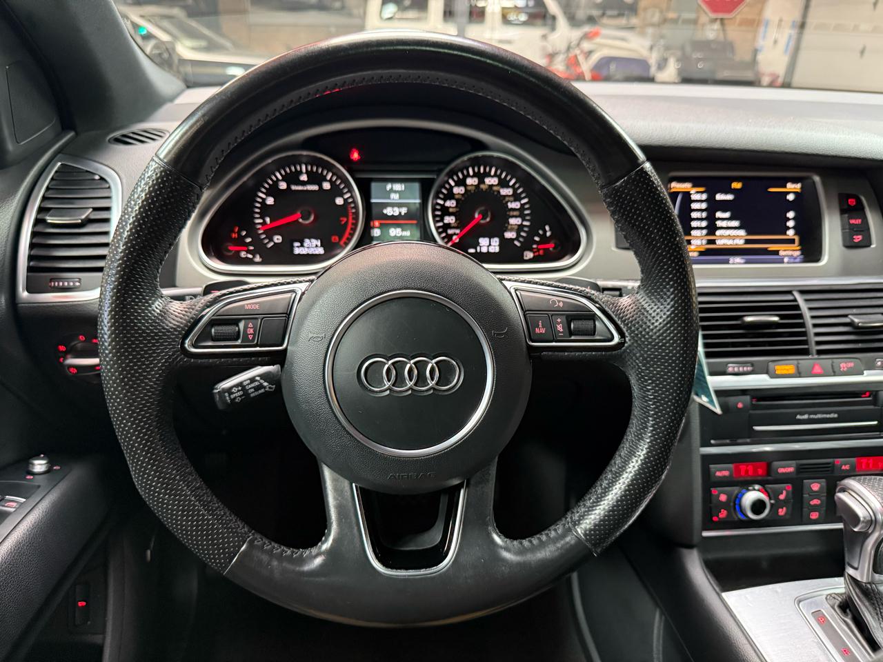 2015 AUDI Q7 - Image 14