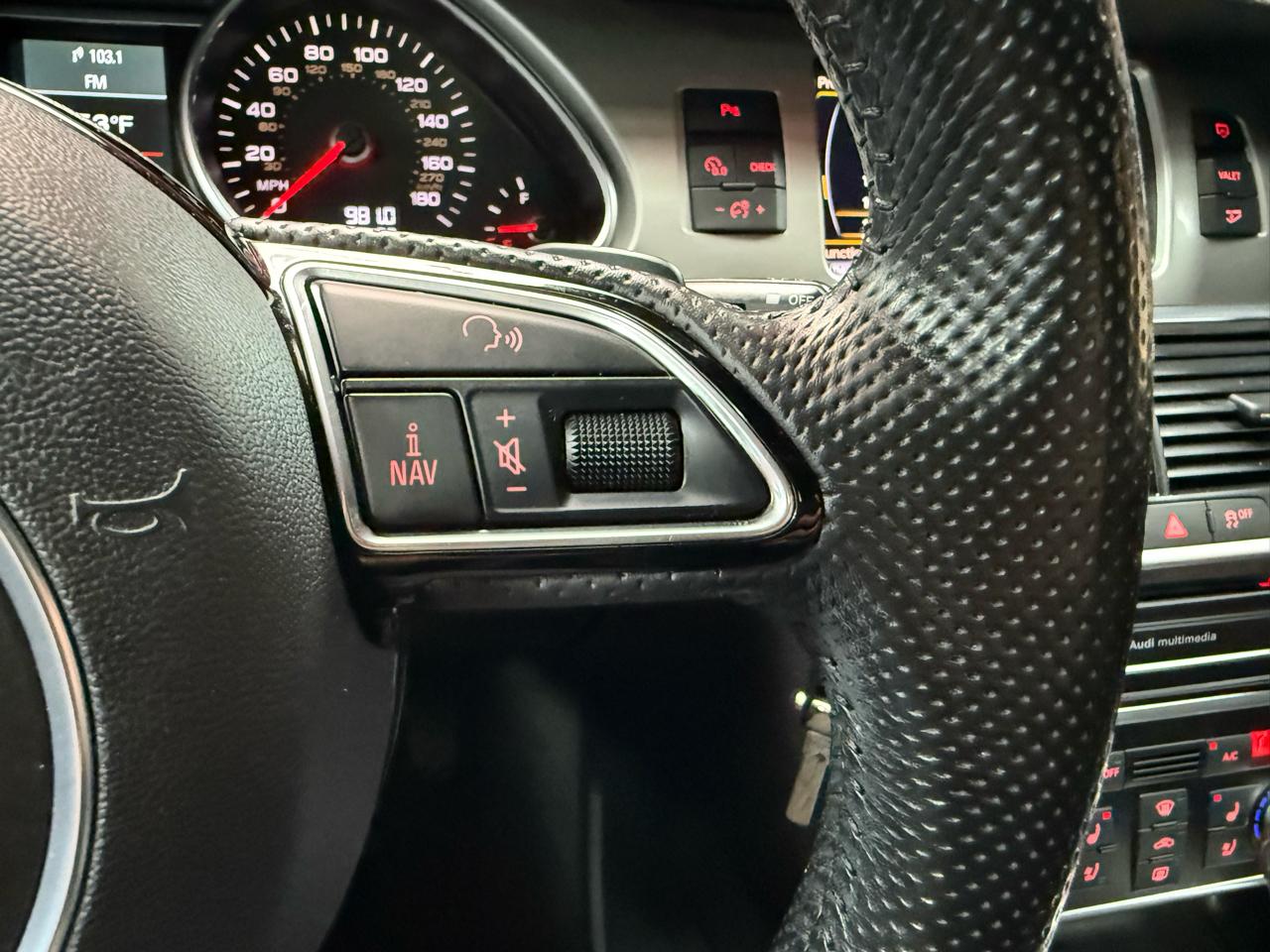 2015 AUDI Q7 - Image 17