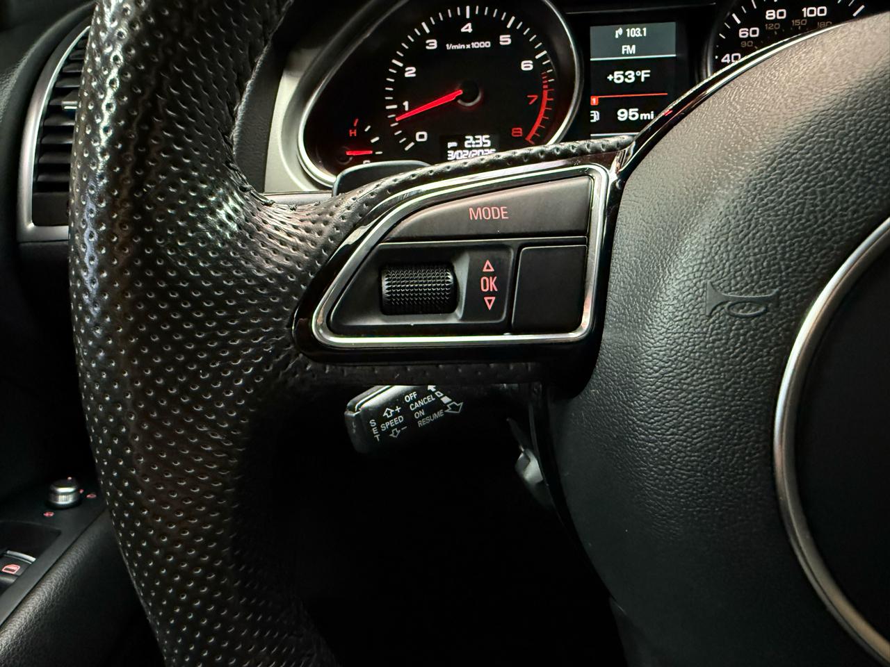 2015 AUDI Q7 - Image 18