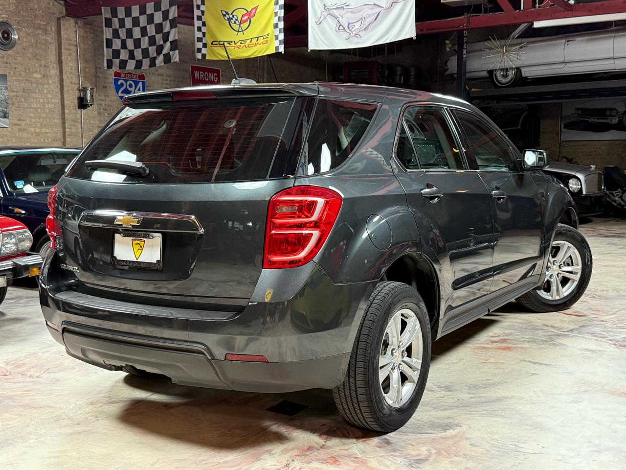 2017 CHEVROLET EQUINOX - Image 4