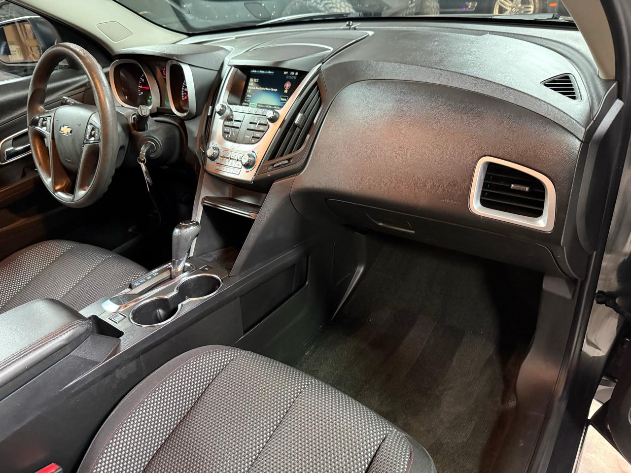 2017 CHEVROLET EQUINOX - Image 13