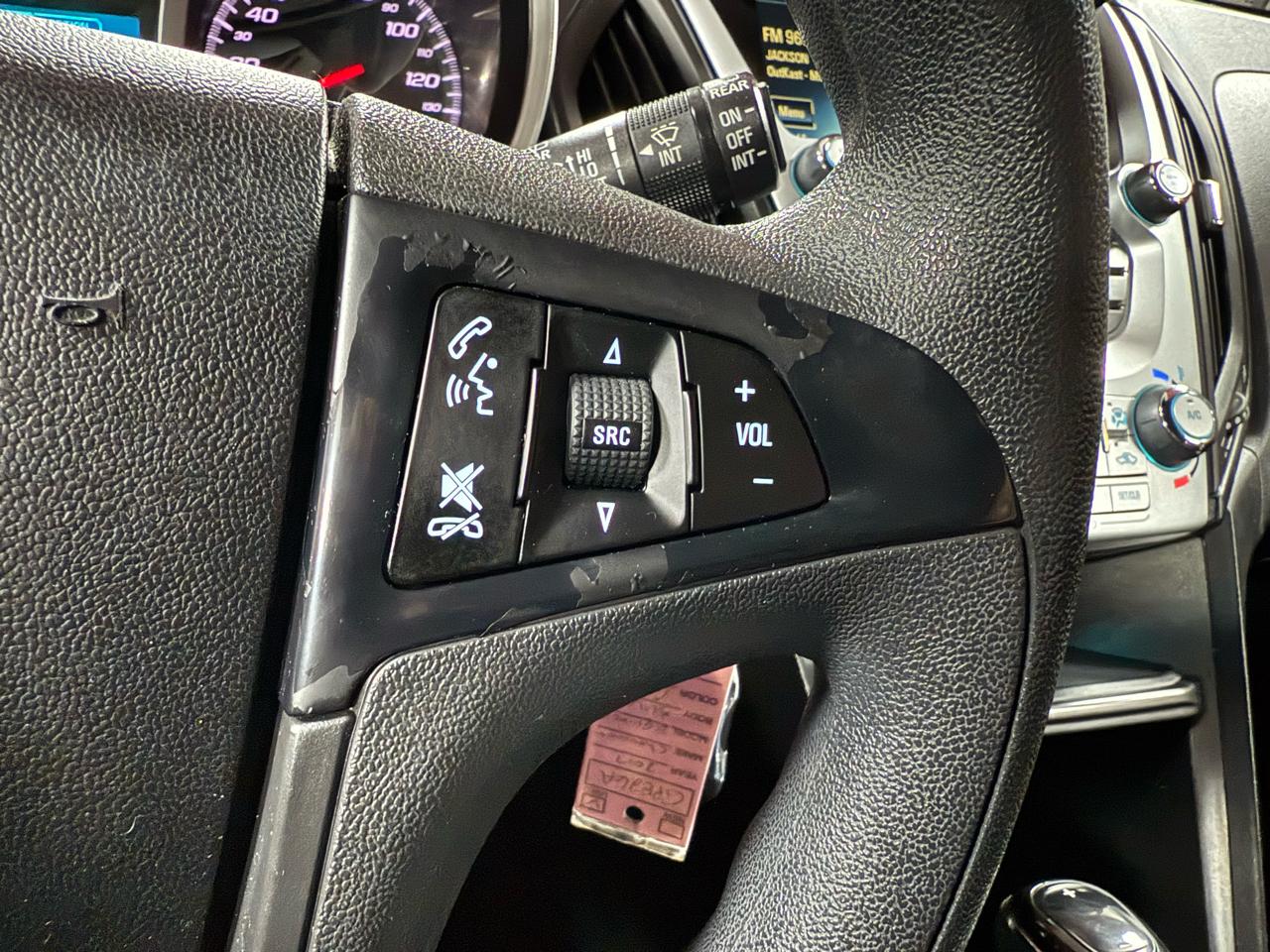 2017 CHEVROLET EQUINOX - Image 17