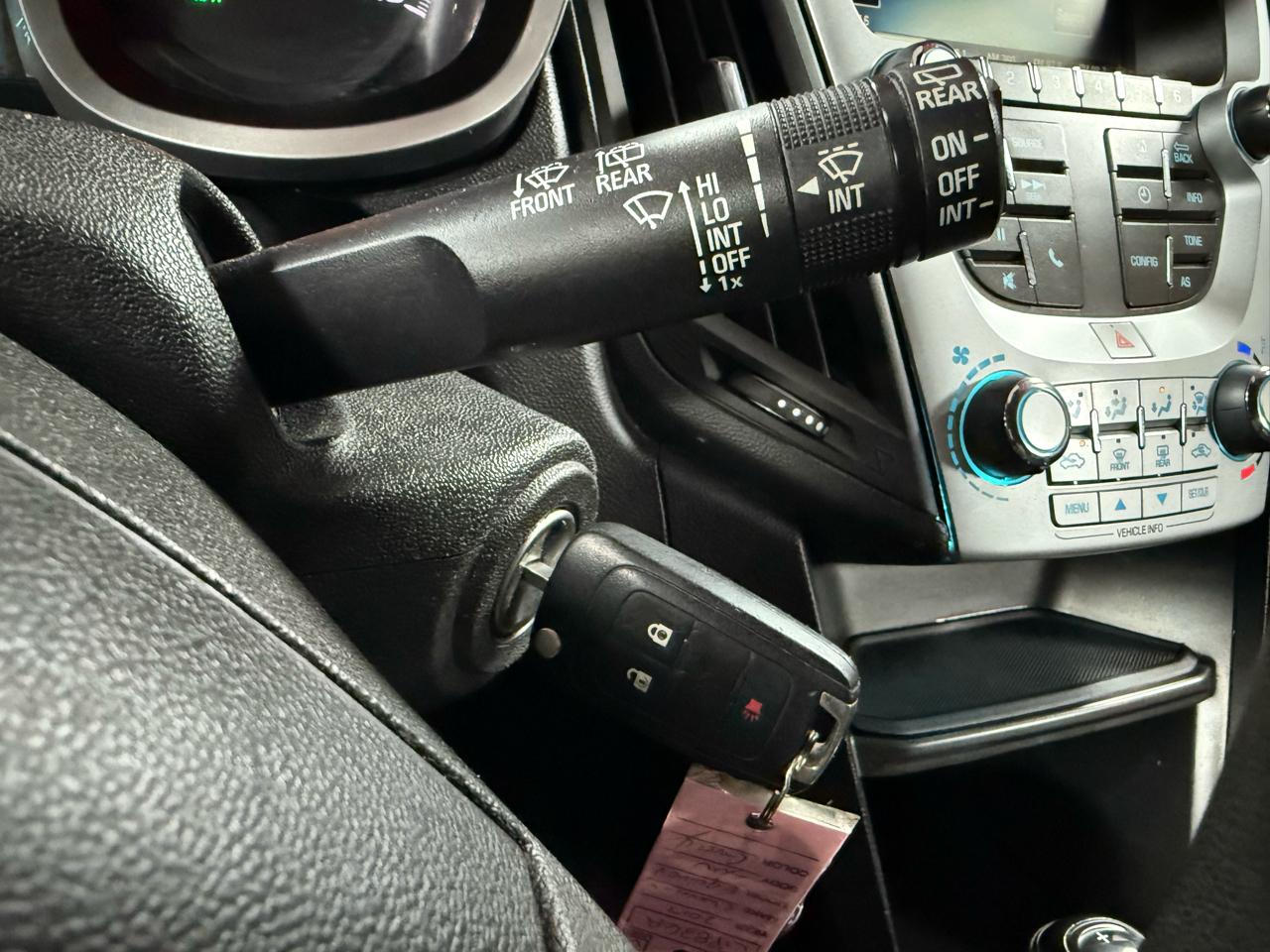 2017 CHEVROLET EQUINOX - Image 21