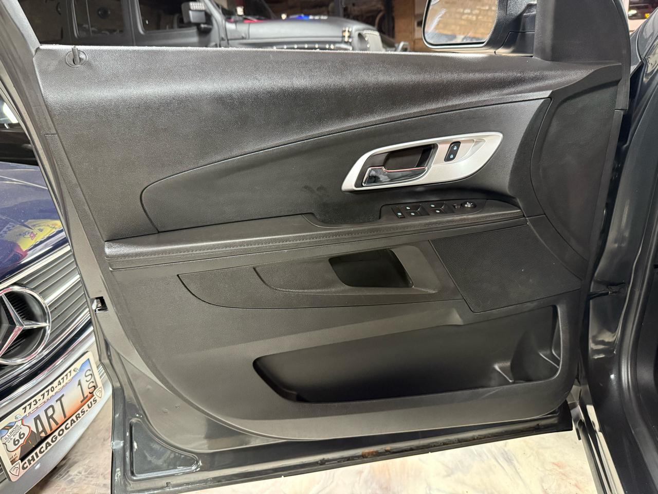 2017 CHEVROLET EQUINOX - Image 33