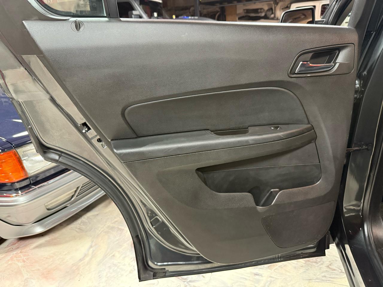 2017 CHEVROLET EQUINOX - Image 34