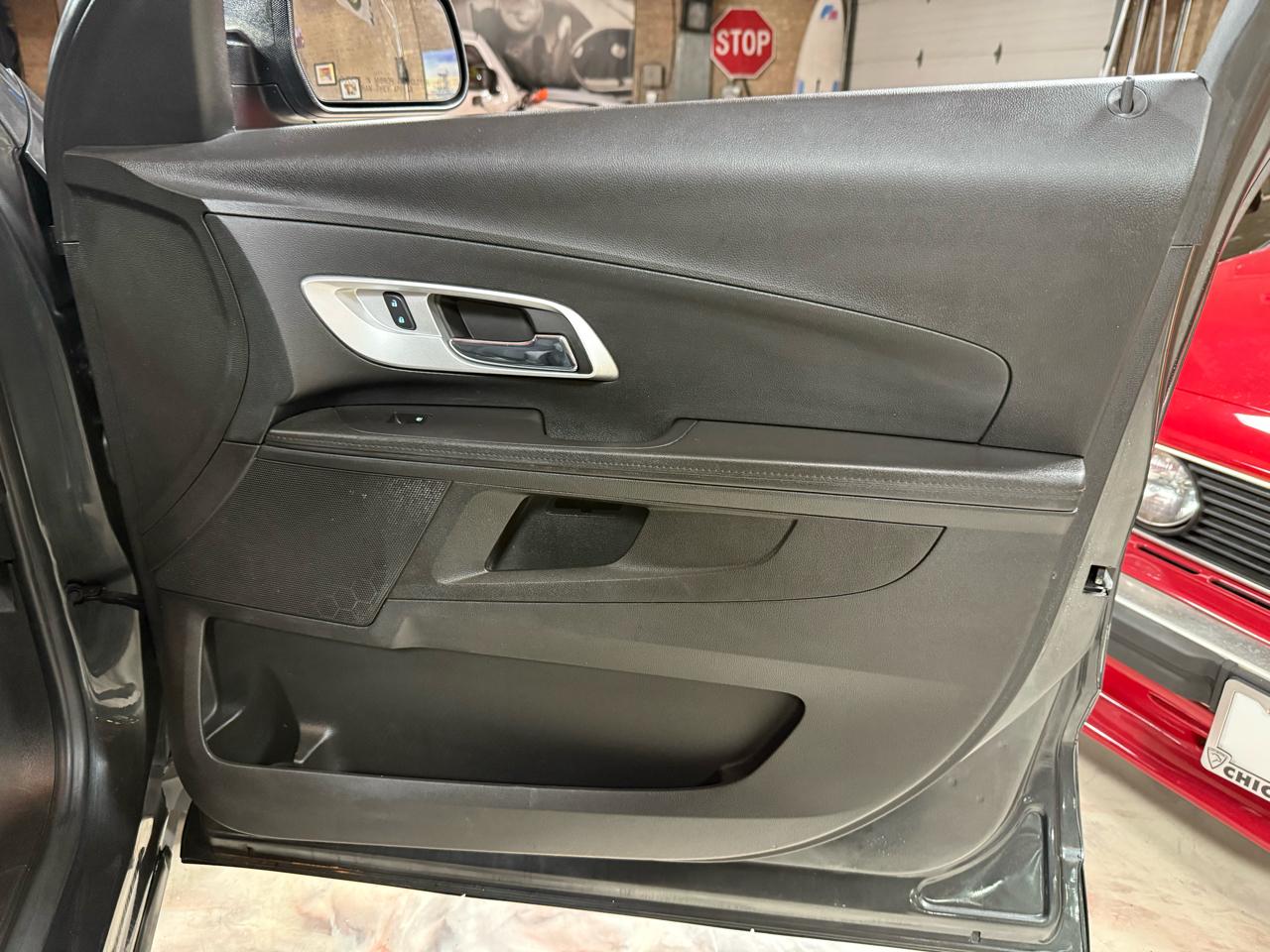 2017 CHEVROLET EQUINOX - Image 36