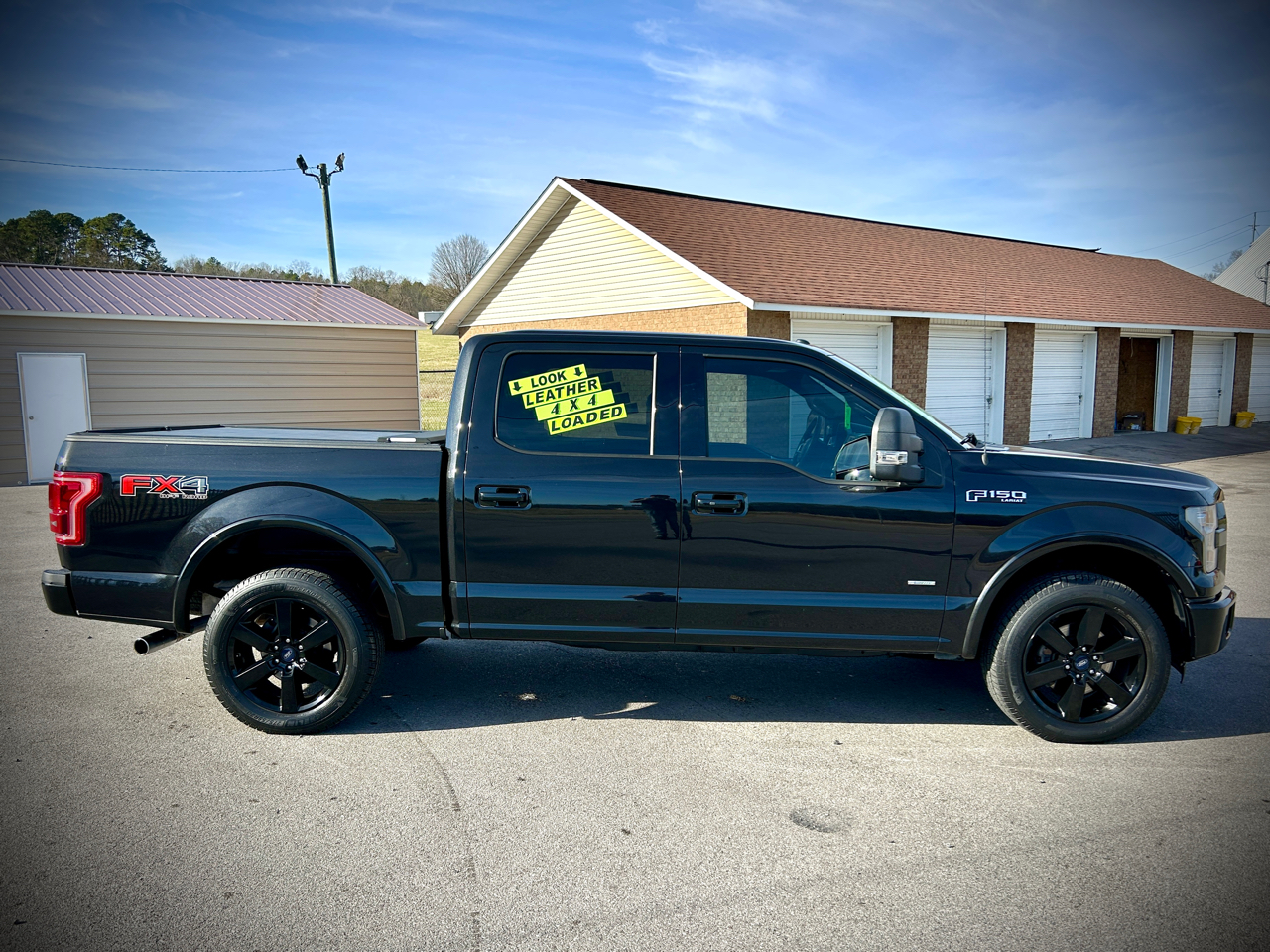 Ford F-150 4WD SuperCrew 139" Lariat 2015