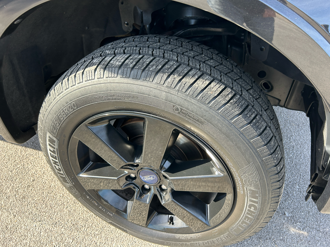 Ford F-150 4WD SuperCrew 139" Lariat 2015