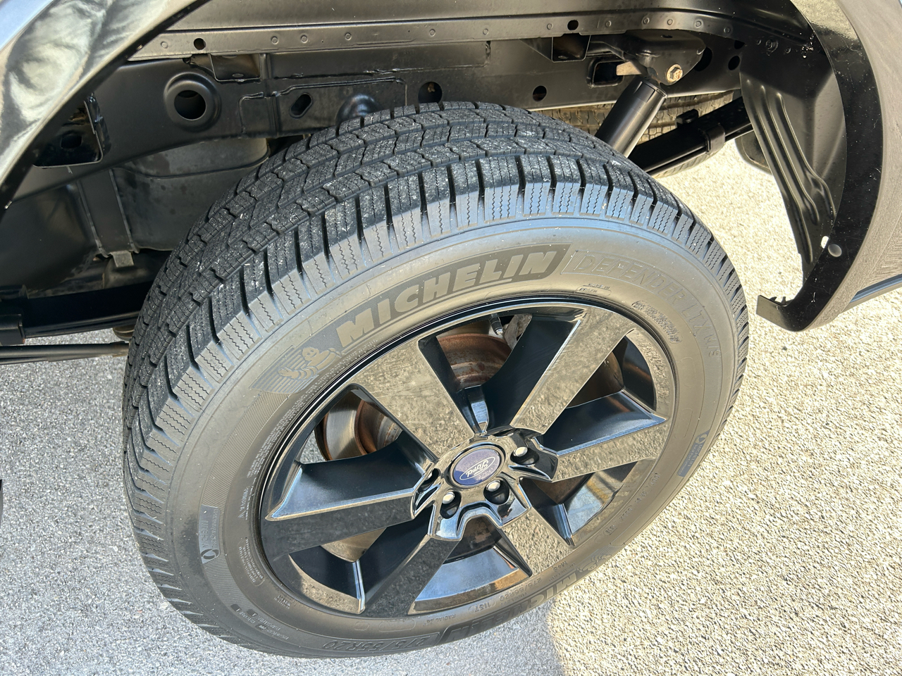 Ford F-150 4WD SuperCrew 139" Lariat 2015