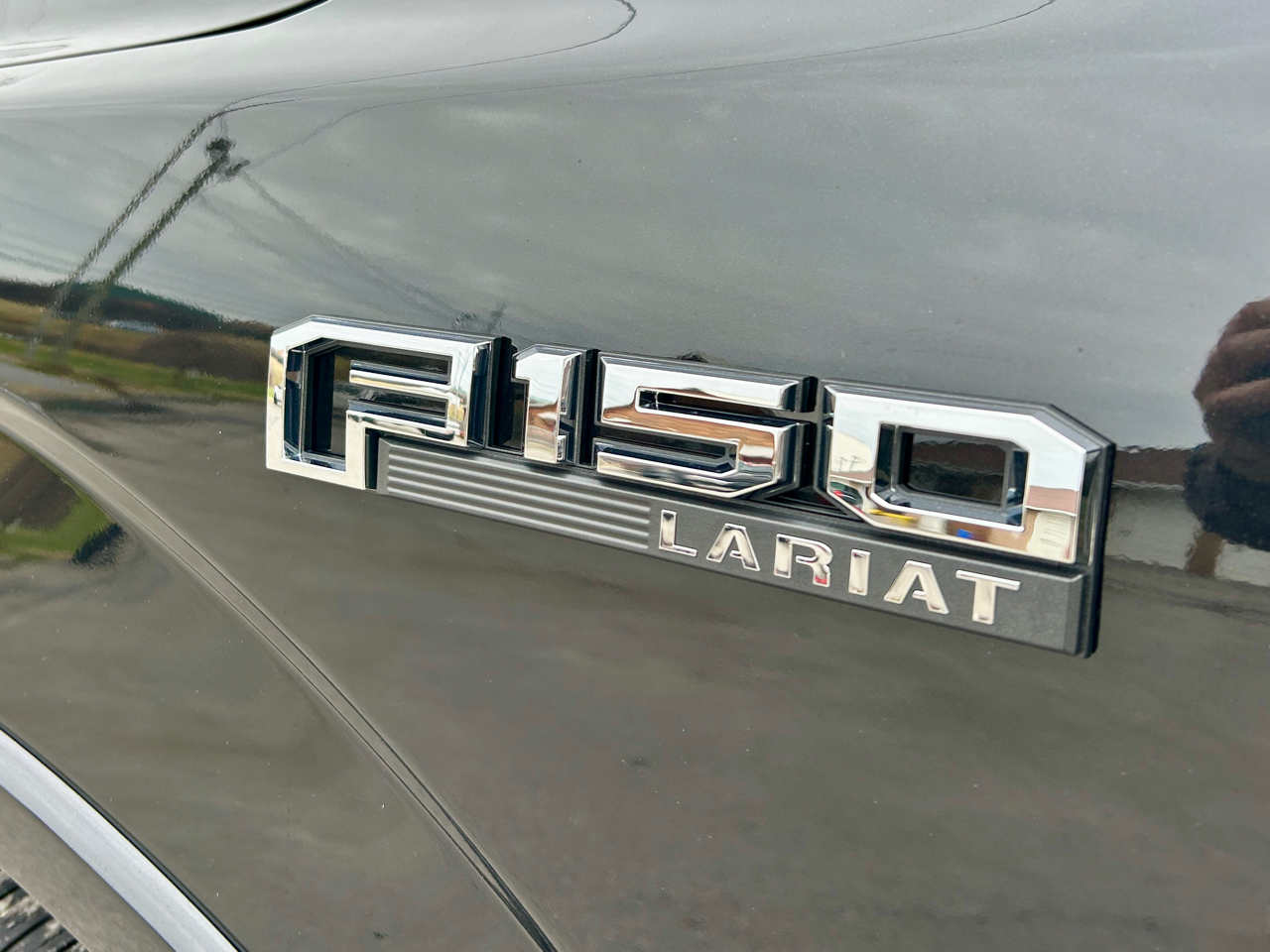 Ford F-150 4WD SuperCrew 139" Lariat 2015