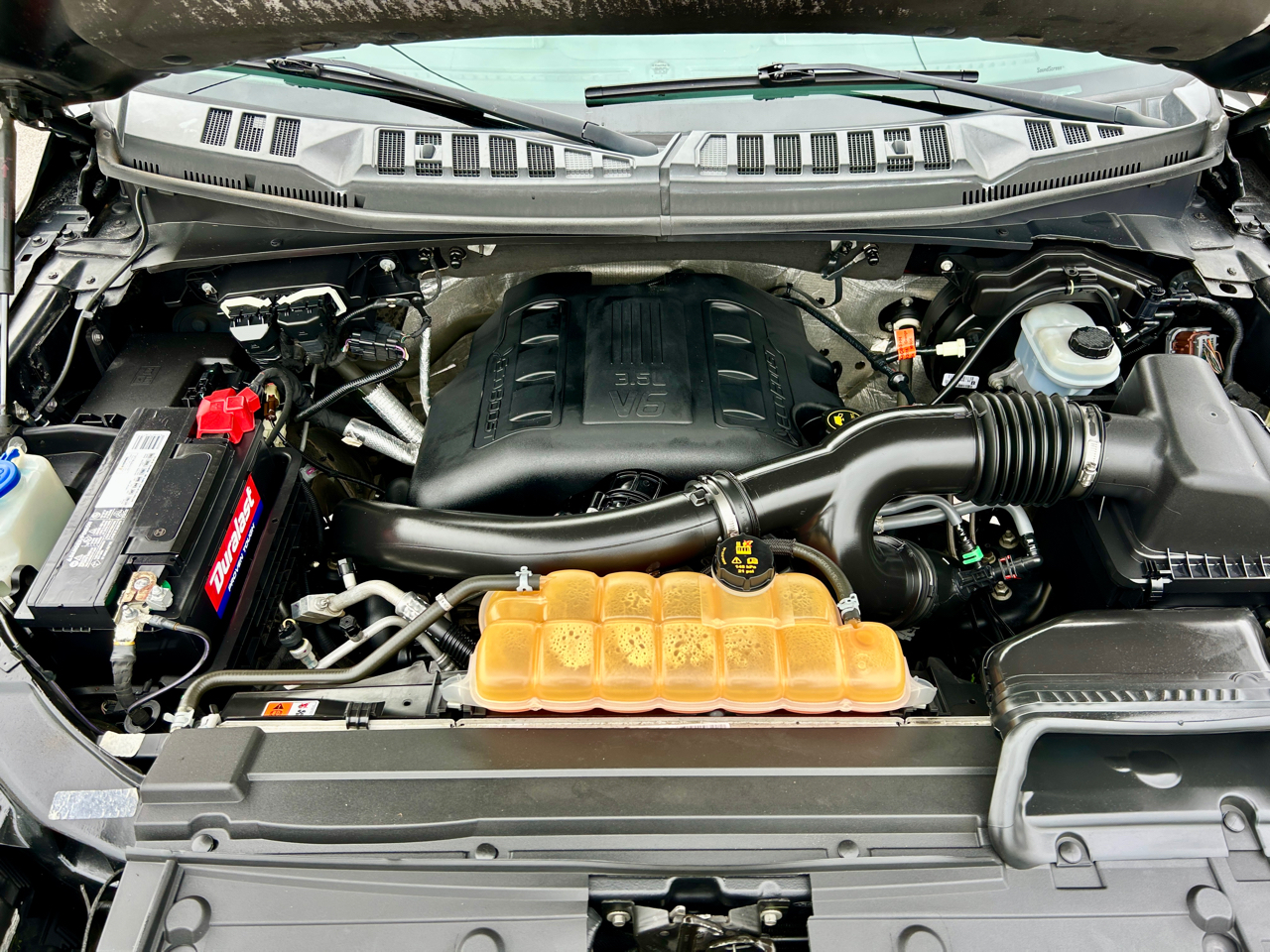 Ford F-150 4WD SuperCrew 139" Lariat 2015