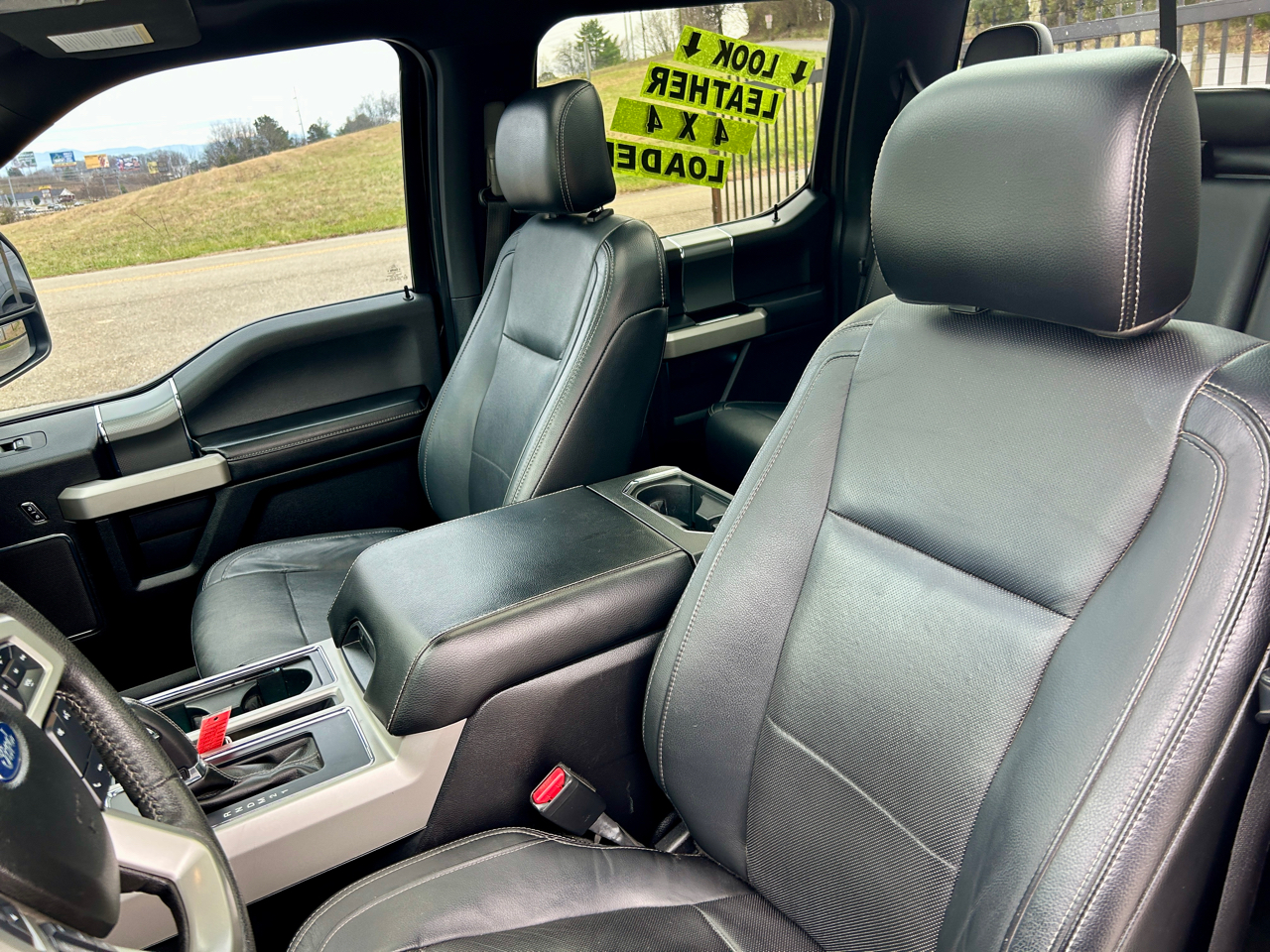 Ford F-150 4WD SuperCrew 139" Lariat 2015