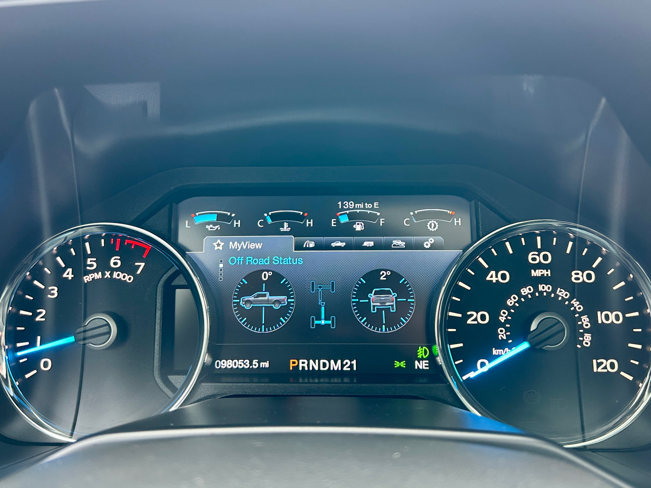 Ford F-150 4WD SuperCrew 139" Lariat 2015